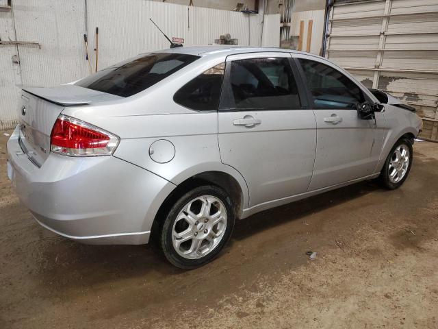 1FAHP36N89W194215 - 2009 FORD FOCUS SES SILVER photo 3