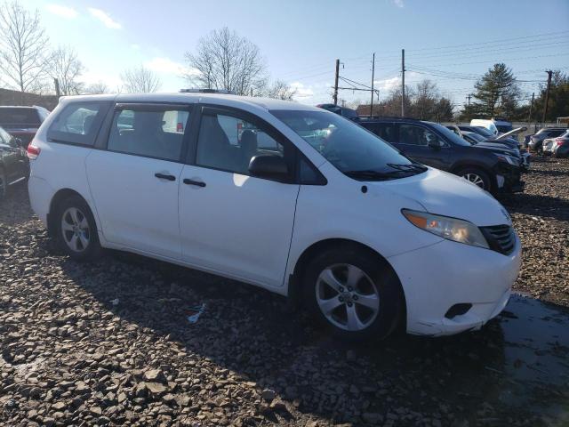 5TDZK3DC9BS174219 - 2011 TOYOTA SIENNA WHITE photo 4