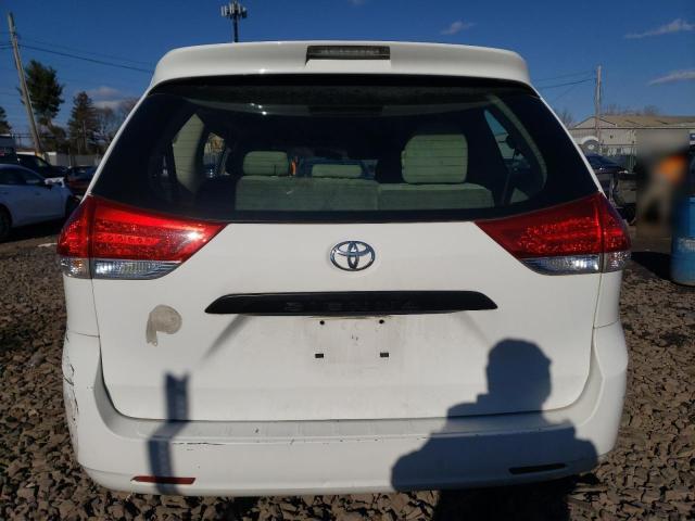 5TDZK3DC9BS174219 - 2011 TOYOTA SIENNA WHITE photo 6