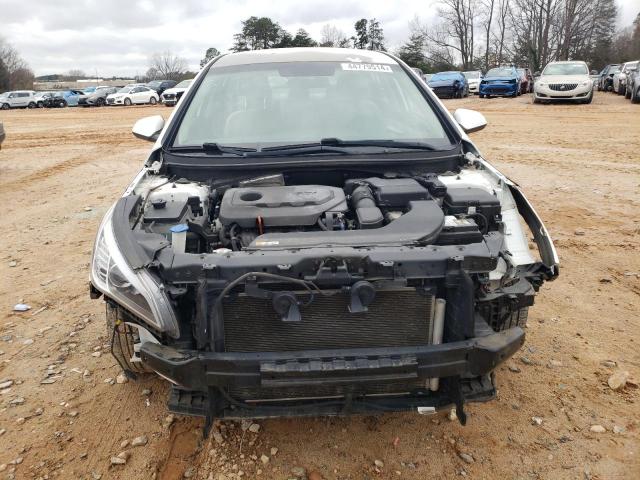 5NPE24AF0HH517680 - 2017 HYUNDAI SONATA SE WHITE photo 5