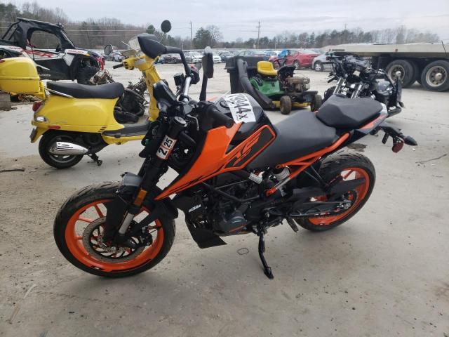 MD2JPC408MC099600 - 2021 KTM 200 DUKE ORANGE photo 2