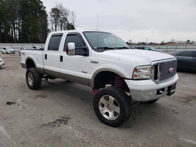 1FTSW21P27EB24590 - 2007 FORD F250 SUPER DUTY WHITE photo 4