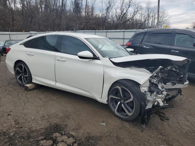 1HGCV1F30JA233864 - 2018 HONDA ACCORD SPORT WHITE photo 4