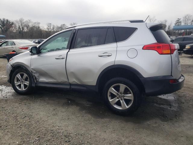 2T3RFREV7FW305692 - 2015 TOYOTA RAV4 XLE SILVER photo 2