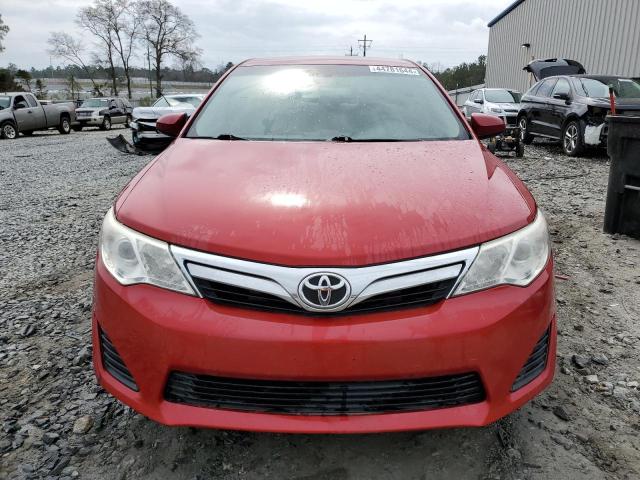 4T4BF1FK3DR318717 - 2013 TOYOTA CAMRY L RED photo 5