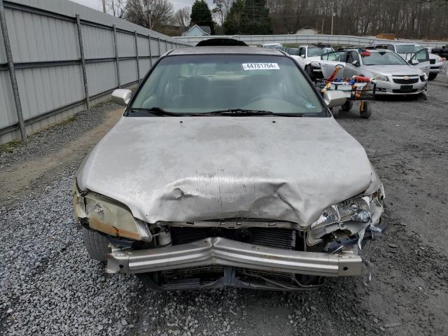 1HGCG5647WA192957 - 1998 HONDA ACCORD LX SILVER photo 5