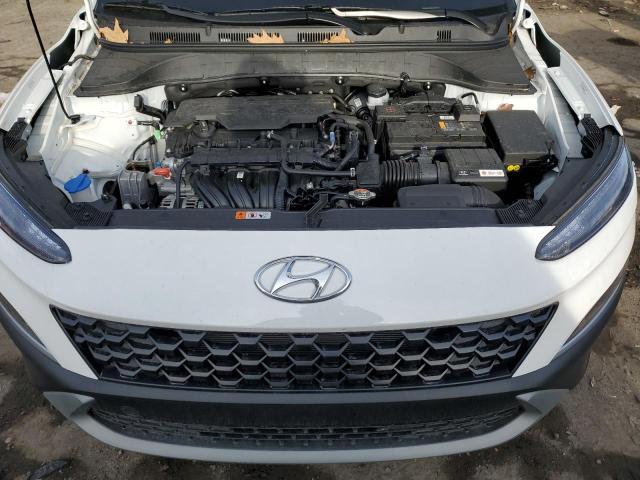 KM8K2CAB0PU052120 - 2023 HYUNDAI KONA SE WHITE photo 11