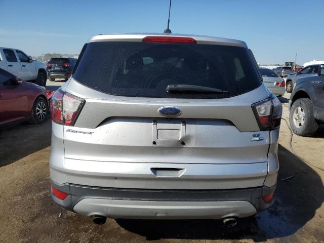 1FMCU9G94HUA24571 - 2017 FORD ESCAPE SE SILVER photo 6