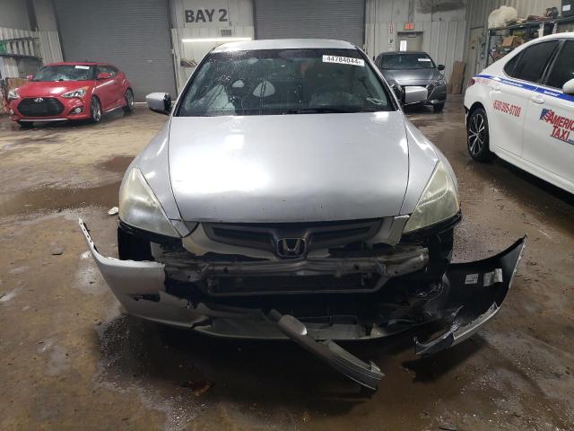 1HGCM56475A004901 - 2005 HONDA ACCORD LX SILVER photo 5