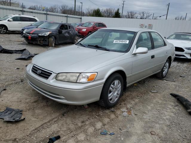 4T1BG22KXYU652302 - 2000 TOYOTA CAMRY CE SILVER photo 1