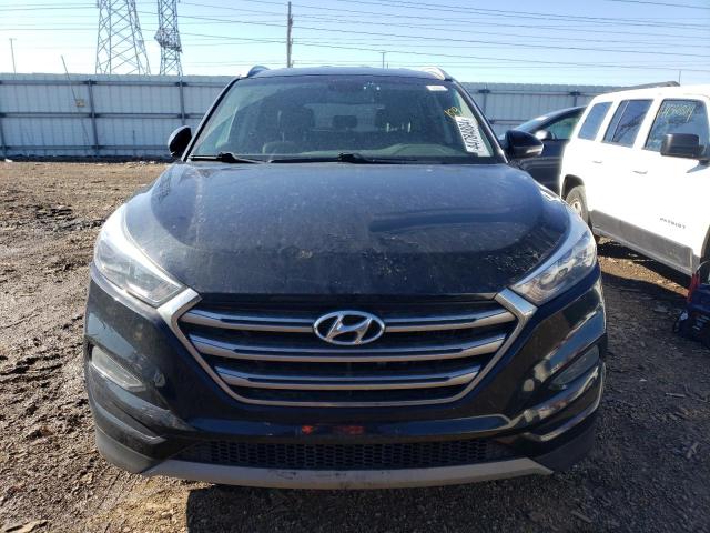 KM8J3CA20JU813518 - 2018 HYUNDAI TUCSON VALUE BLACK photo 5