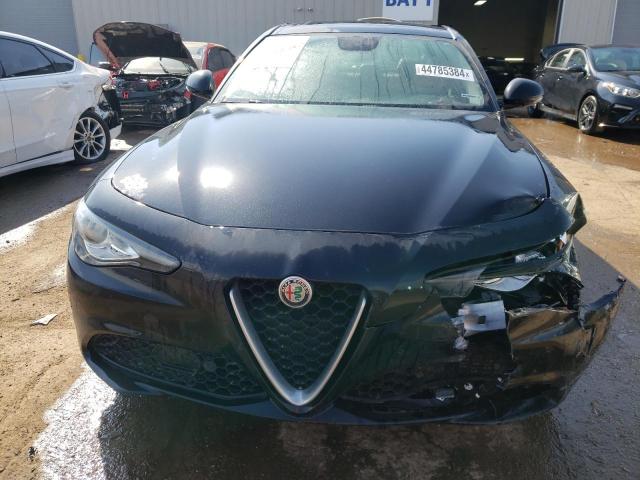 ZARFAEEN7J7576658 - 2018 ALFA ROMEO GIULIA TI Q4 BLACK photo 5