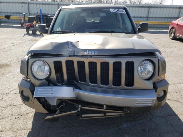 1J8FF48W58D639027 - 2008 JEEP PATRIOT LIMITED TAN photo 5