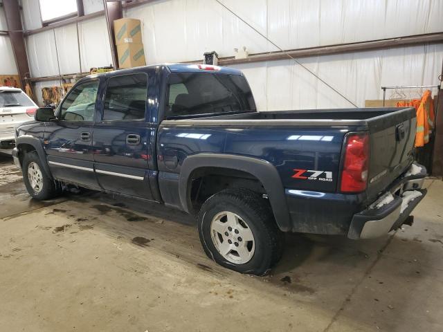 2GCEK13T551276522 - 2005 CHEVROLET SILVERADO K1500 BLUE photo 2