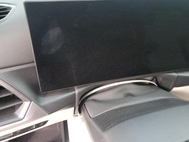 WBS43AY07PFR11218 - 2023 BMW M3 COMPETITION GREEN photo 9