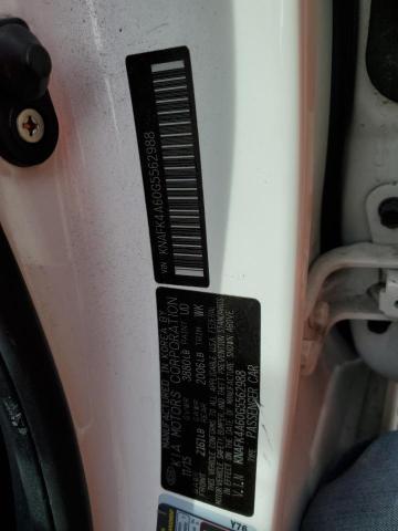 KNAFK4A60G5562988 - 2016 KIA FORTE LX WHITE photo 12