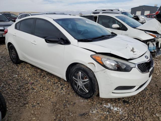 KNAFK4A60G5562988 - 2016 KIA FORTE LX WHITE photo 4