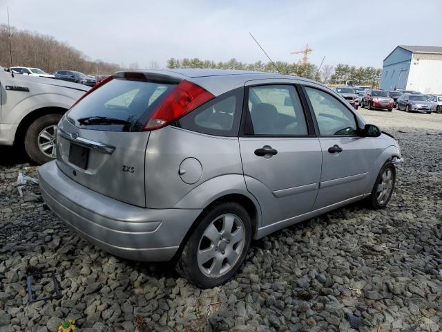 3FAFP37382R231566 - 2002 FORD FOCUS ZX5 SILVER photo 3