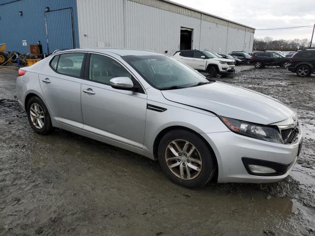 KNAGM4A73D5395819 - 2013 KIA OPTIMA LX SILVER photo 4