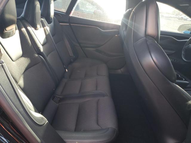5YJSA1E29JF288013 - 2018 TESLA MODEL S შავი ფოტო 10