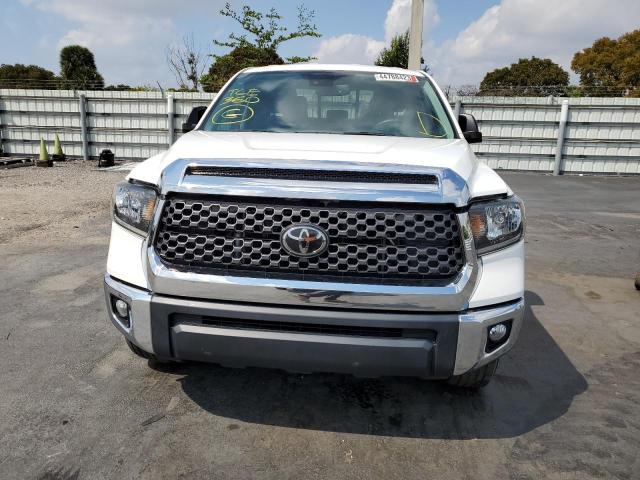 5TFRY5F11LX260576 - 2020 TOYOTA TUNDRA DOUBLE CAB SR/SR5 WHITE photo 5