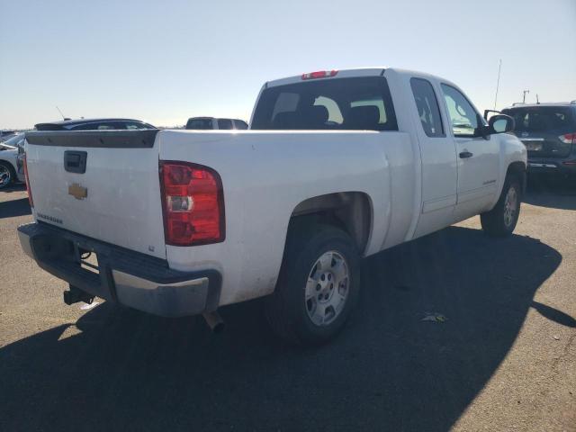 1GCRCSE04DZ400048 - 2013 CHEVROLET SILVERADO C1500 LT WHITE photo 3