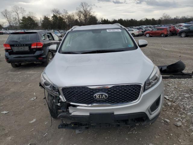 5XYPGDA53HG234571 - 2017 KIA SORENTO LX SILVER photo 5