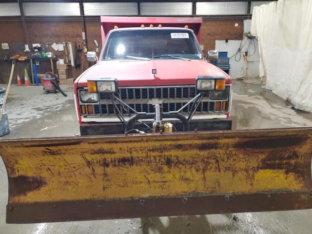 2GBHK34J9C1141079 - 1982 CHEVROLET K30 RED photo 5