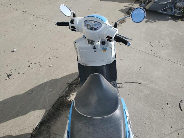 LC2D2H12XCC100388 - 2012 KYMCO USA INC LIKE 200I BLUE photo 6