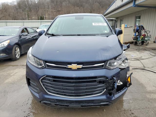 3GNCJNSB8KL211854 - 2019 CHEVROLET TRAX LS BLUE photo 5