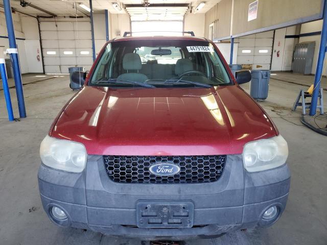 1FMCU93175KA97652 - 2005 FORD ESCAPE XLT RED photo 5