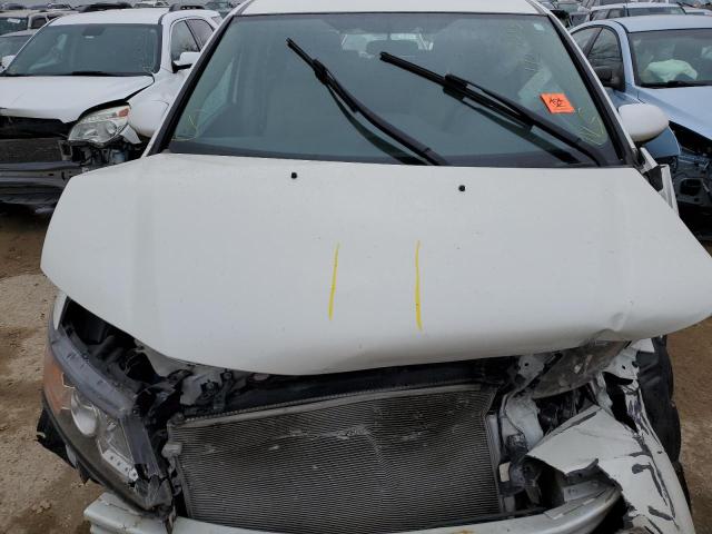 5FNRL5H39HB024921 - 2017 HONDA ODYSSEY SE WHITE photo 12