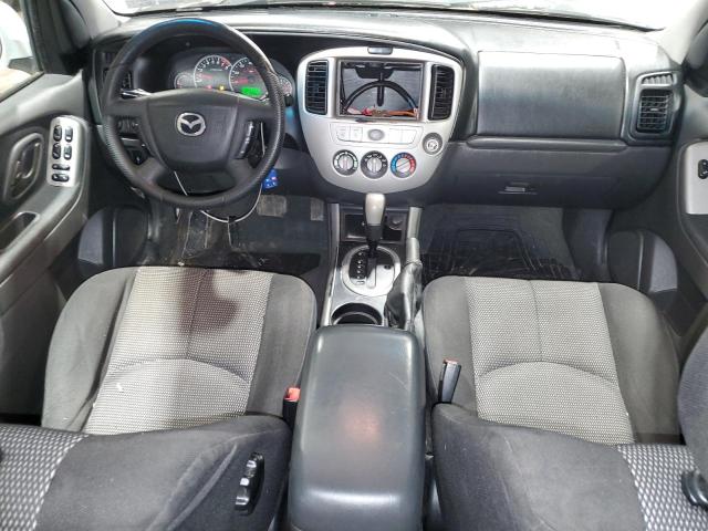 4F2CZ94125KM54403 - 2005 MAZDA TRIBUTE S WHITE photo 8