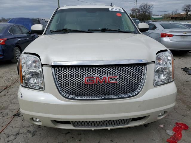 1GKS1MEF4CR152605 - 2012 GMC YUKON XL DENALI WHITE photo 5