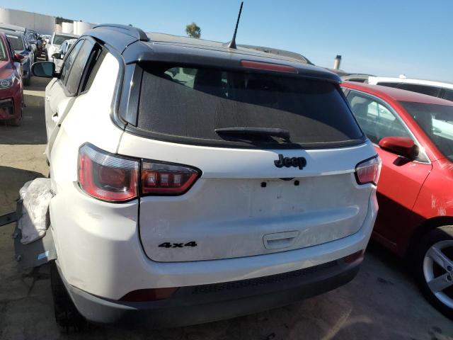 3C4NJDBB5KT595670 - 2019 JEEP COMPASS LATITUDE WHITE photo 6