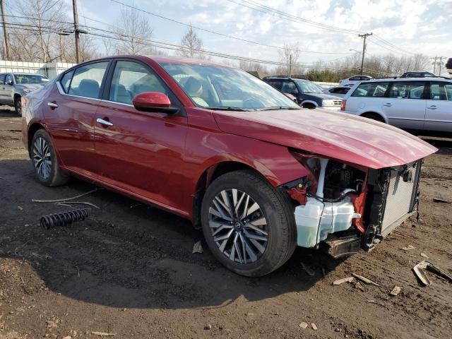 1N4BL4DW3PN309292 - 2023 NISSAN ALTIMA SV RED photo 4