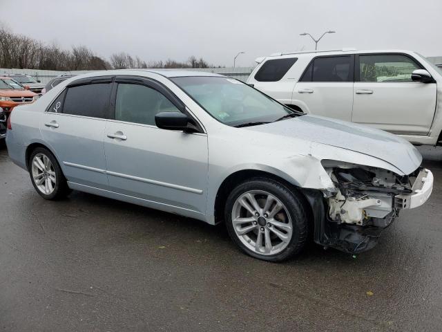 JHMCN36516C001148 - 2006 HONDA ACCORD HYBRID SILVER photo 4