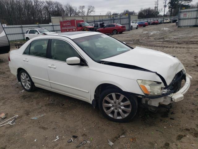 1HGCM66577A007833 - 2007 HONDA ACCORD EX WHITE photo 4