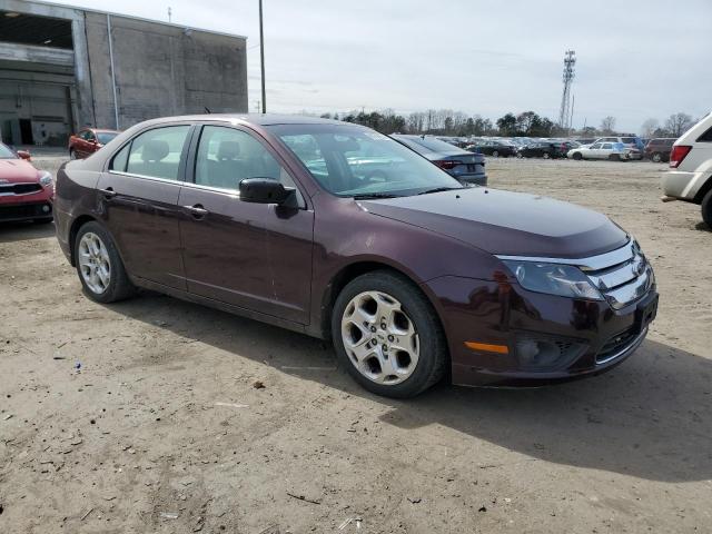 3FAHP0HA6BR238035 - 2011 FORD FUSION SE MAROON photo 4