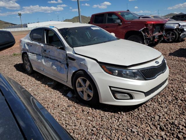 KNAGM4A72F5547060 - 2015 KIA OPTIMA LX WHITE photo 4