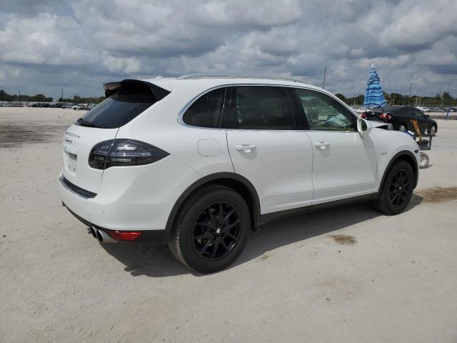 WP1AF2A25ELA36351 - 2014 PORSCHE CAYENNE WHITE photo 3