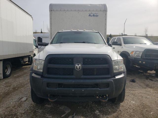 3C7WRKCL4FG515494 - 2015 RAM 4500 WHITE photo 5