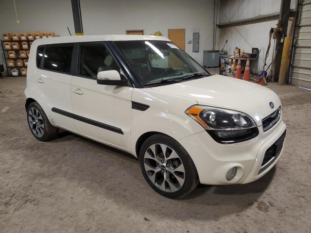 KNDJT2A68D7776027 - 2013 KIA SOUL + CREAM photo 4