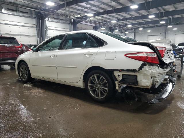4T1BF1FK1HU423868 - 2017 TOYOTA CAMRY LE WHITE photo 2