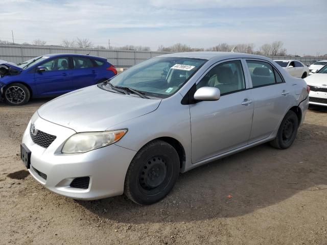 1NXBU4EE4AZ260612 - 2010 TOYOTA COROLLA BASE SILVER photo 1