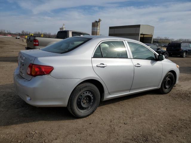 1NXBU4EE4AZ260612 - 2010 TOYOTA COROLLA BASE SILVER photo 3