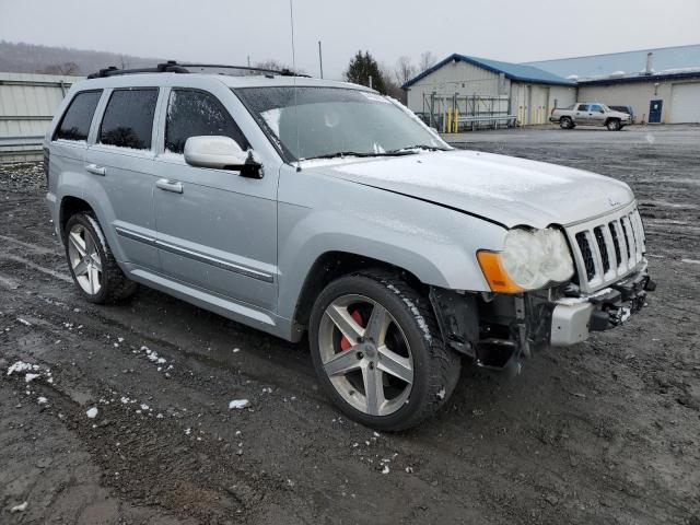 1J8HR78W69C510948 - 2009 JEEP GRAND CHER SRT-8 SILVER photo 4