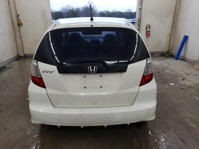 JHMGE8H38BC008120 - 2011 HONDA FIT 白色 照片 6