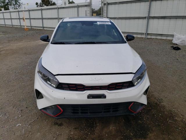 3KPF54AD5NE426737 - 2022 KIA FORTE GT LINE WHITE photo 5