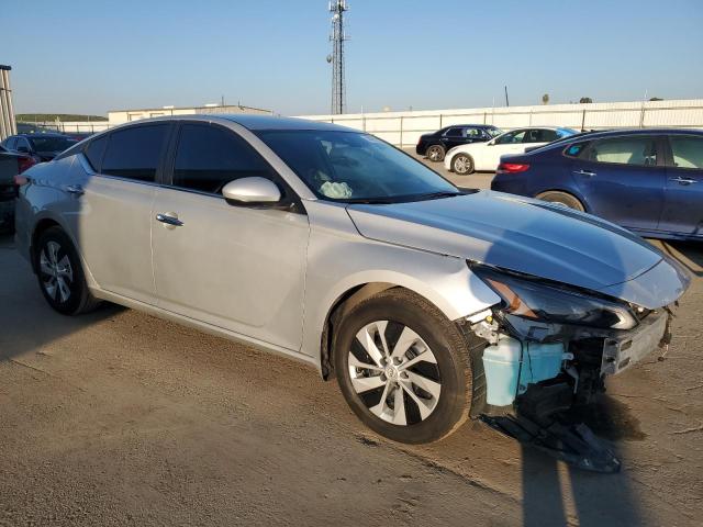 1N4BL4BV2PN411290 - 2023 NISSAN ALTIMA S SILVER photo 4